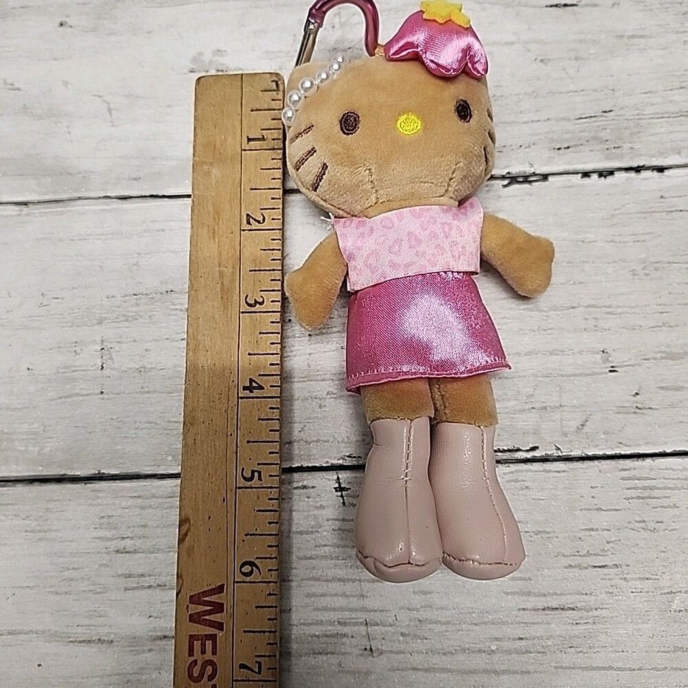 Hello Kitty 90s Style Pink Leopard Pattern Plush | Keychain/Bag Charm Mascot - Picture 5 of 12
